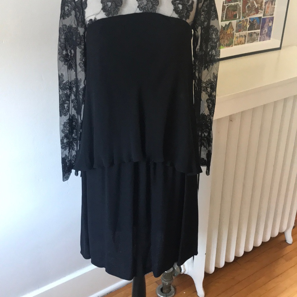 Giorgio Armani Lace Tier Dress - Picture 5 of 11